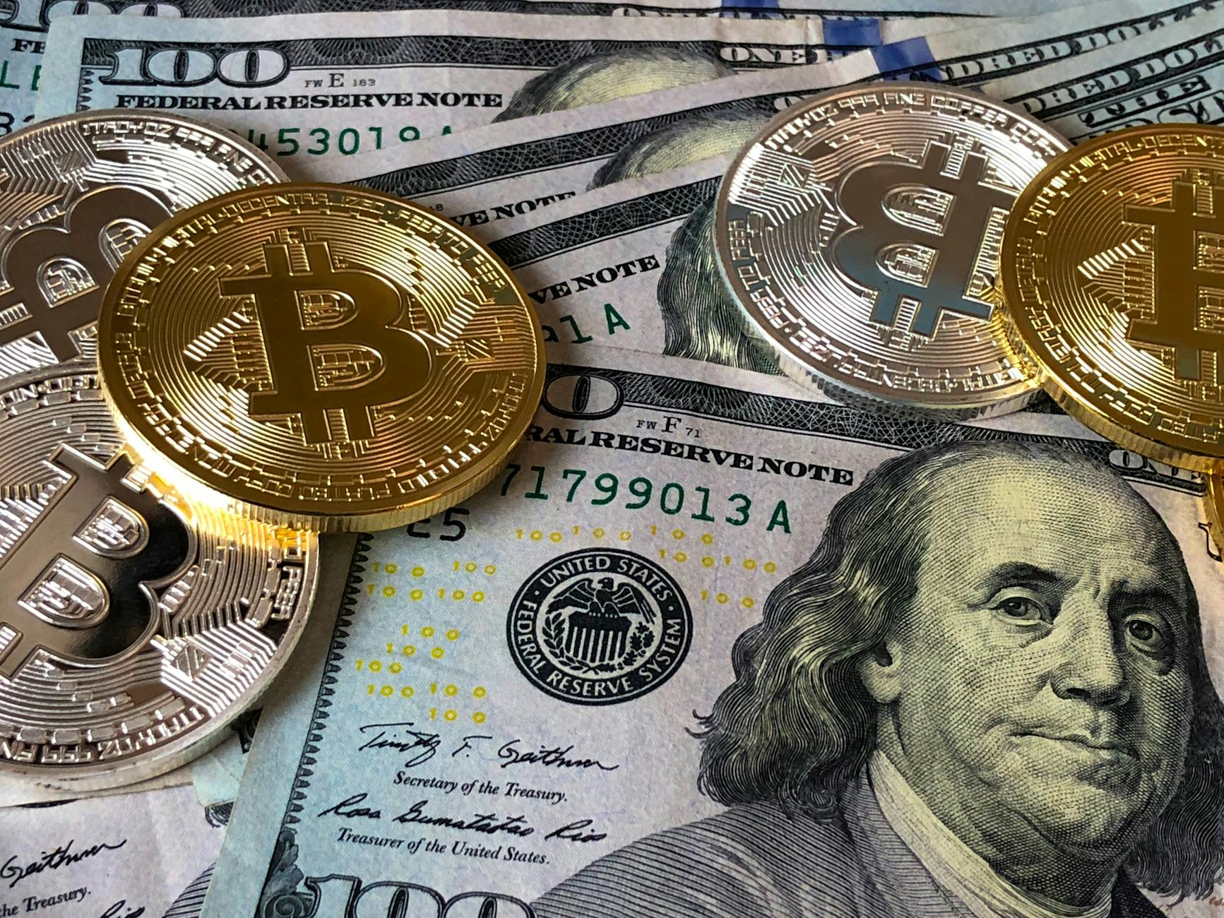 Fechamento do Dólar em 22 de Outubro de 2024
